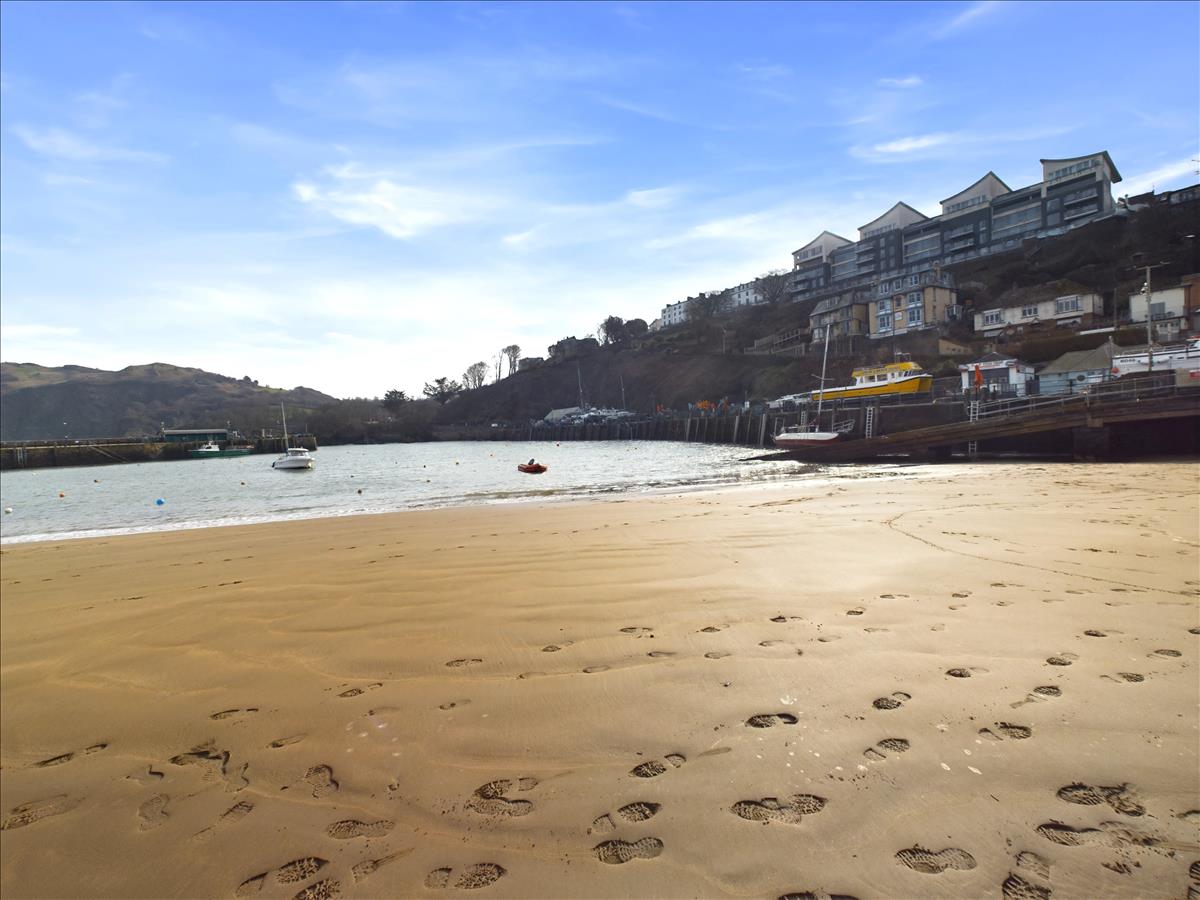 Property Image 1b7112a8-d95e-43f1-ad38-25f06f372ba3