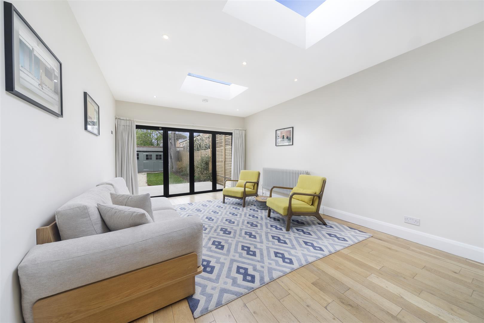Property Image 1b7be2d0-874a-4e79-97a5-294eb634a62f