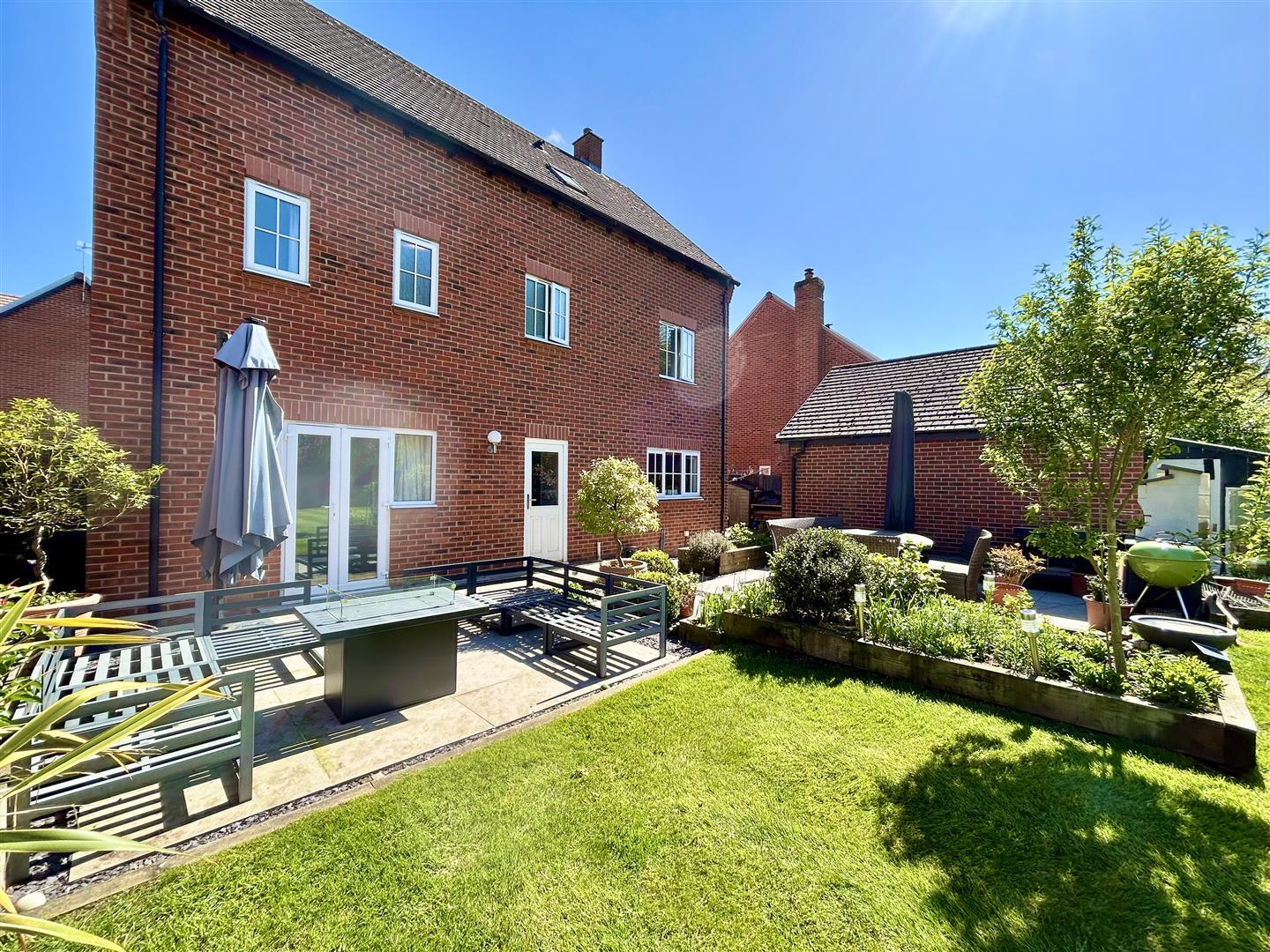 Property Image 1b878839-16f6-4925-b74f-00a59627686b