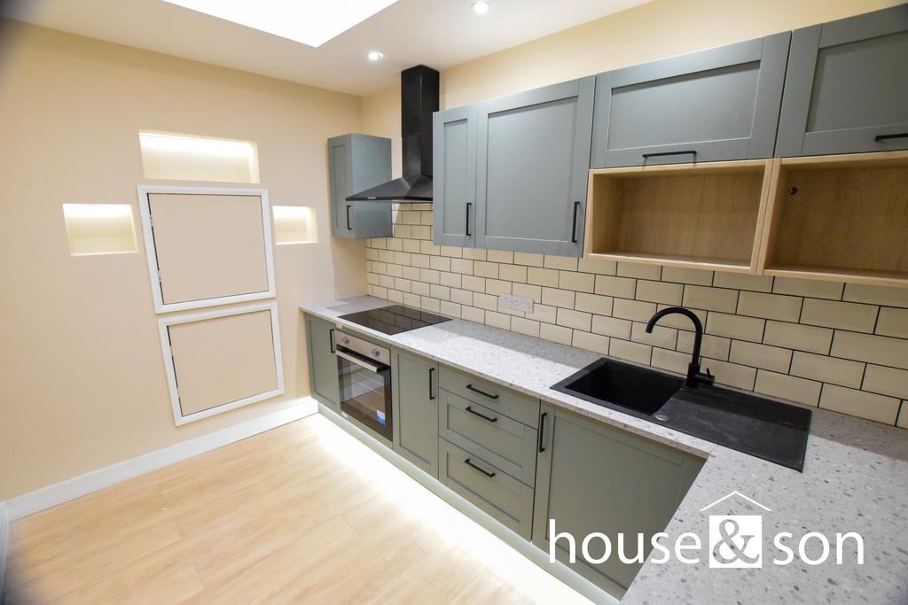 Property Image 1b887743-0a00-4fef-8803-a369c8f377db