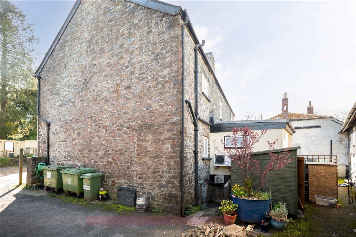 Property Image 1b991c9f-ad5f-47c4-ab6f-d0fbd4d25286
