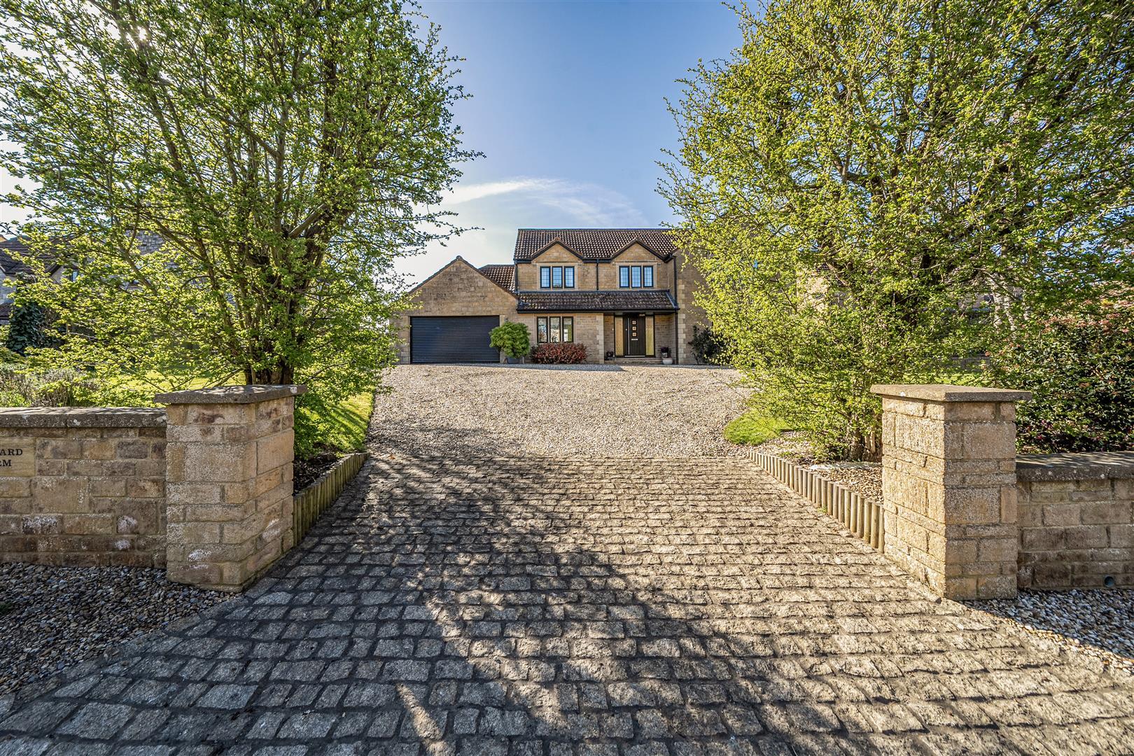 Property Image 1bc4666e-0c3b-4084-9f52-8d2caa76c83c