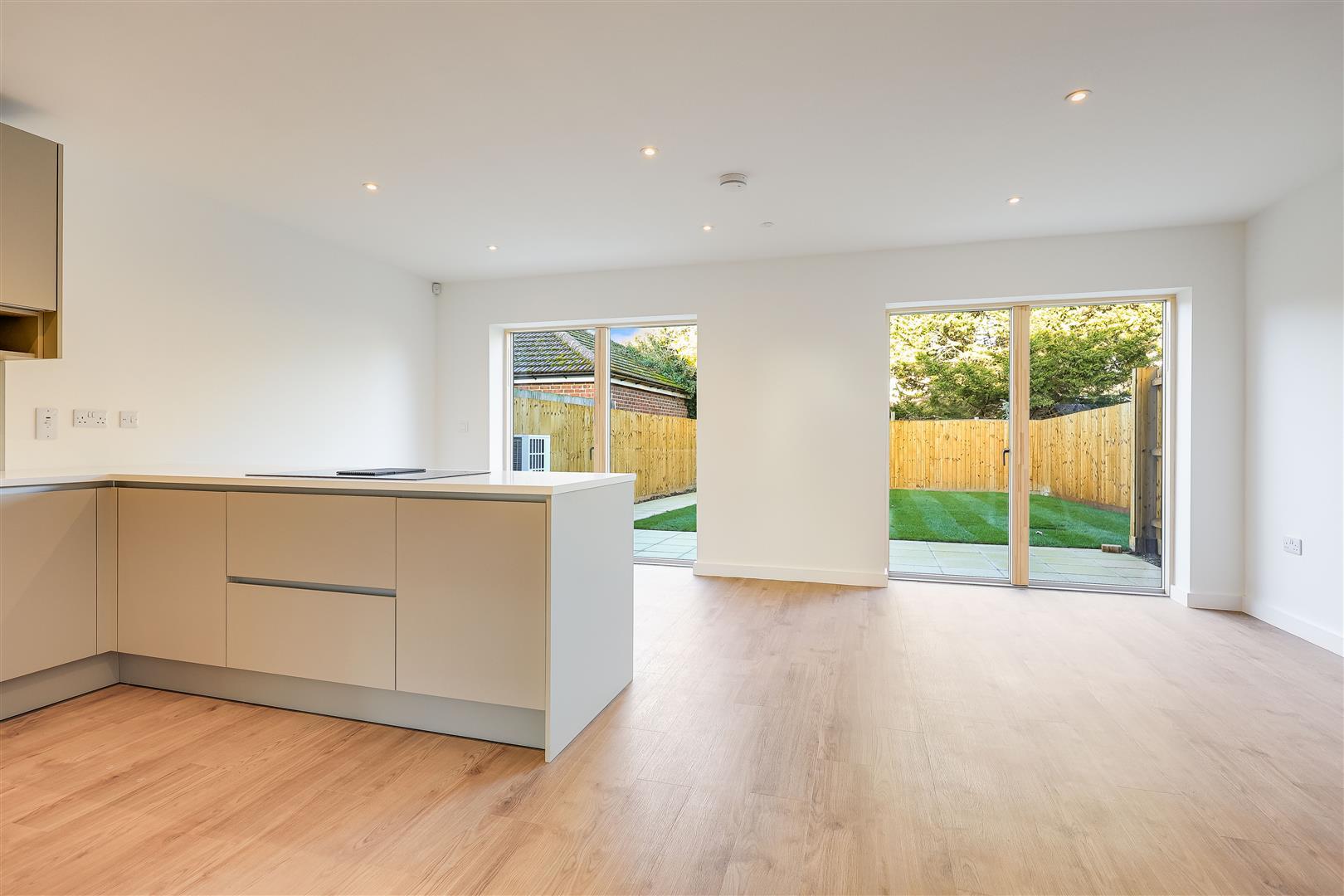 Property Image 1bf97477-2309-48d3-9410-58185a800048
