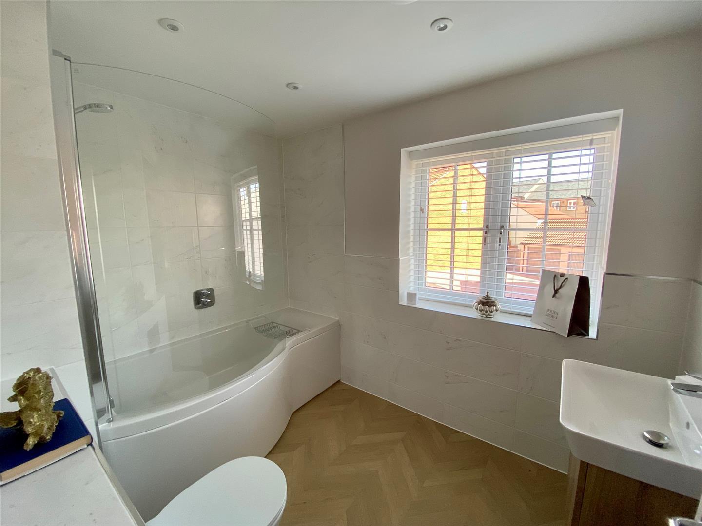 Property Image 1c00c321-e2db-4569-8f72-2e5e010c8c0f