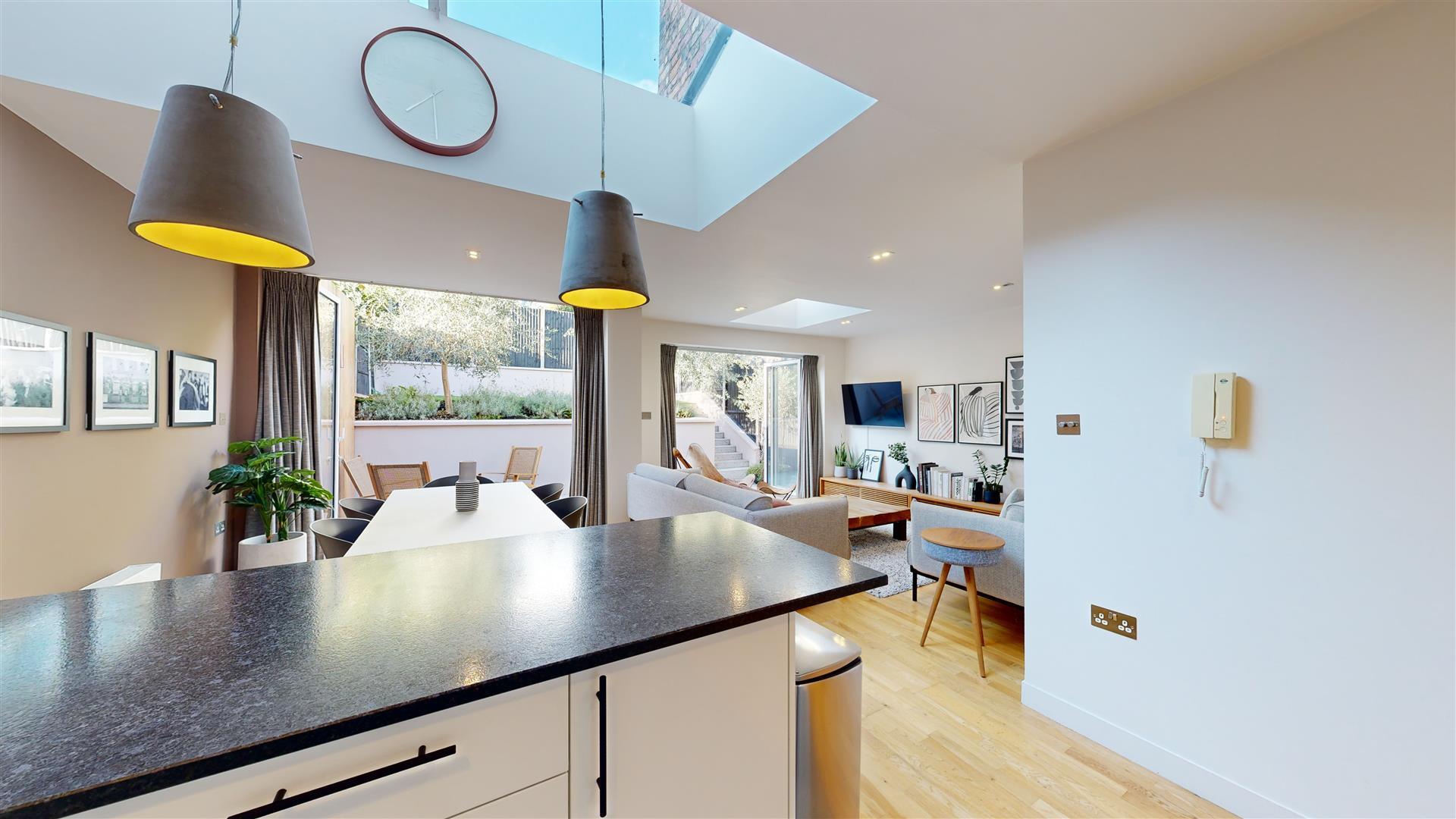 Property Image 1c2b2c16-f7b8-4407-9640-2444978f88e4