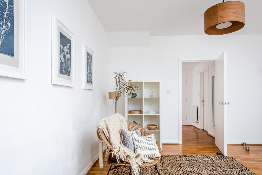 Split level one bedroom apartment with terrace and off street parking for sale in WC1