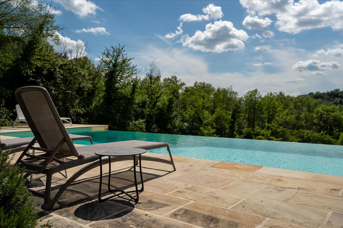 Property Image 1c42993b-2db8-4b5b-bc4b-9902d1aa4cf5