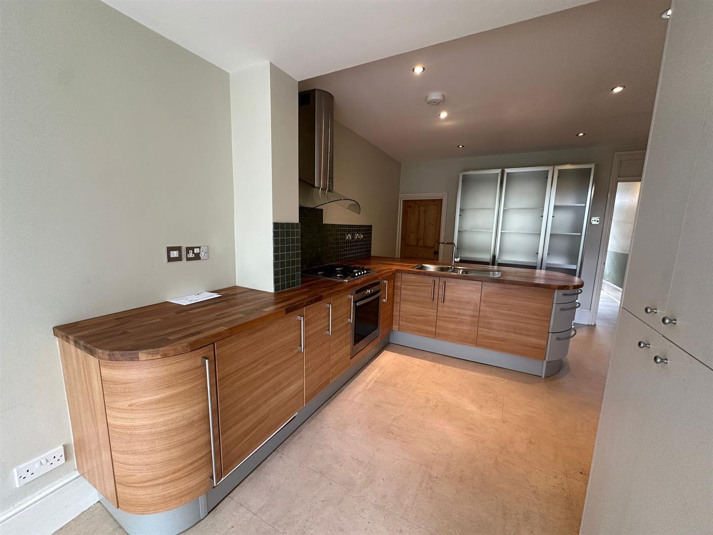Property Image 1c483ede-a36d-4e12-8868-f2338e1f94a0