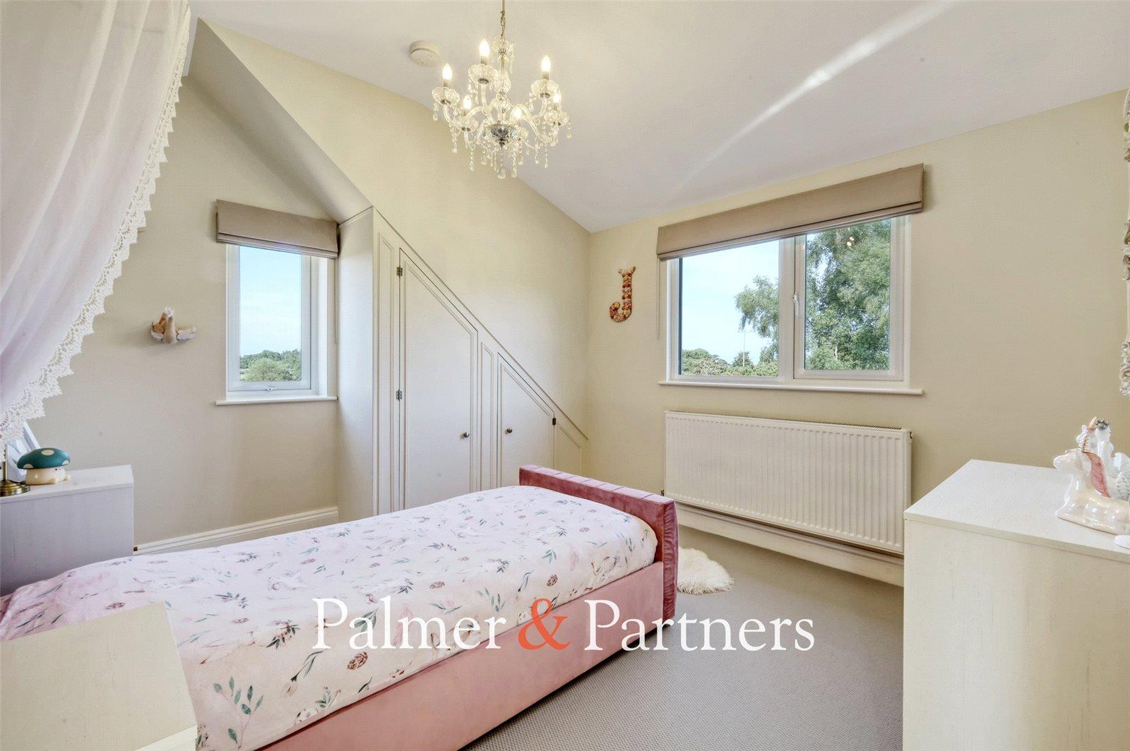 Property Image 1c619345-1821-4214-a8ea-c6655f9e75d3