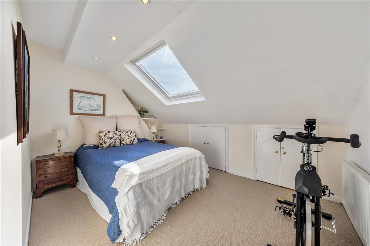 Property Image 1c68ad8d-a4b9-4099-9403-fcf80de3d7e1