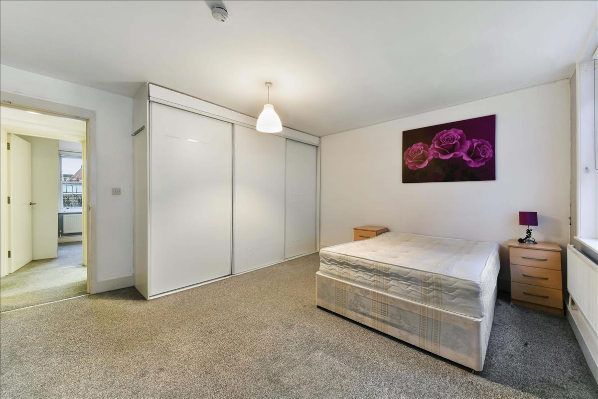 Property Image 1c74bba9-e94c-478d-a032-343ee26d4381