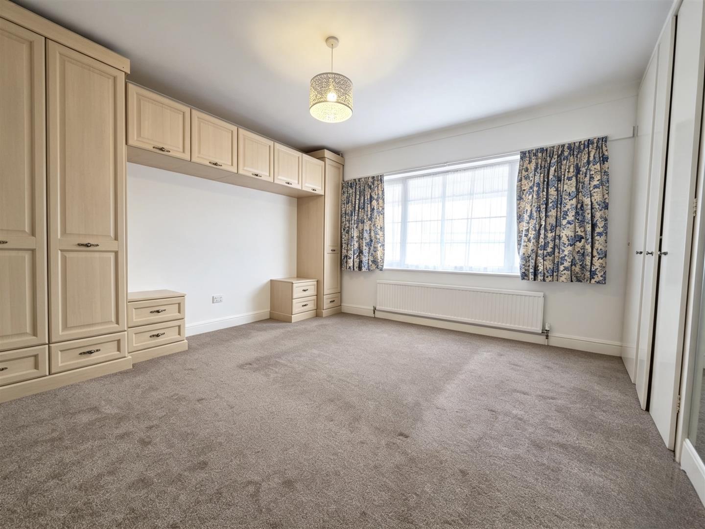 Property Image 1c7575f9-1330-442d-82e0-af592be01d83