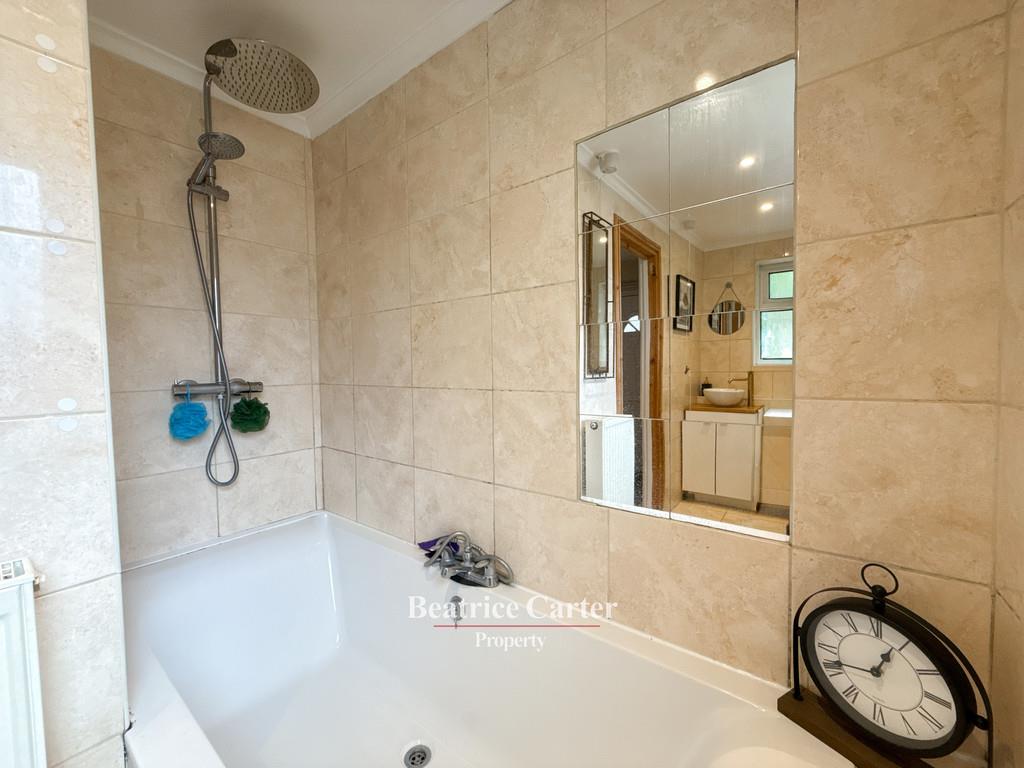 Property Image 1c8aadbf-f7f7-4c12-9dc9-e0da0048c15f