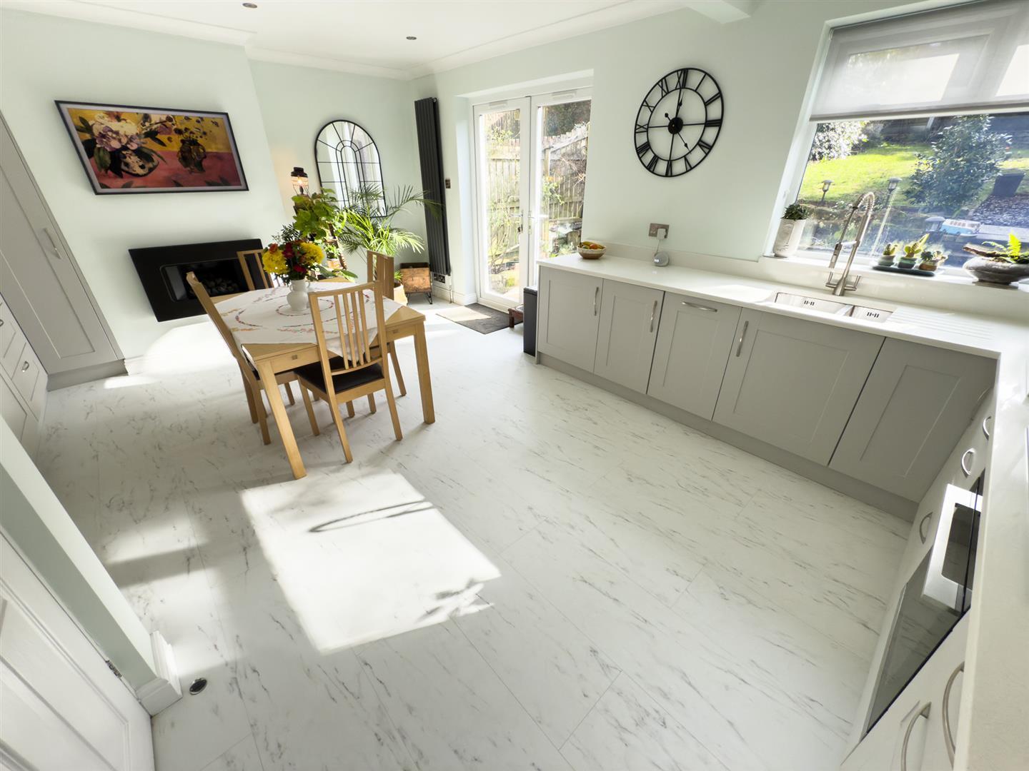 Property Image 1c99687f-e52a-48a5-b3ab-5802a86856fa