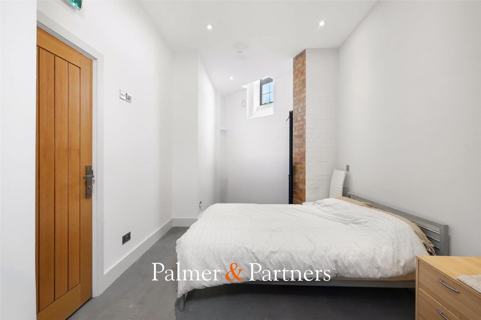Property Image 1c9a7f70-e535-490b-9679-2dcab9c3b2fe