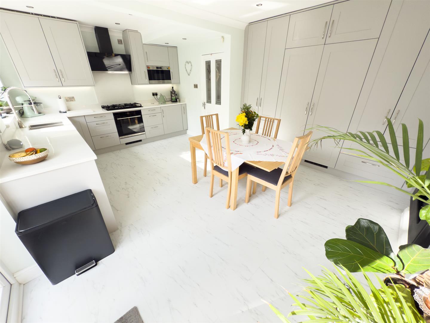 Property Image 1ca30cac-8859-41bd-b070-3fbfaab4487c