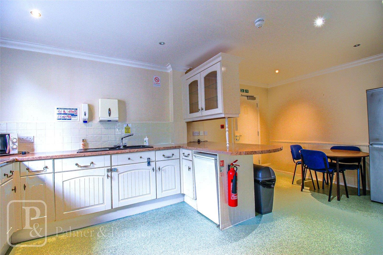 Property Image 1ca61a36-8377-4556-8d11-ec88c2b25500
