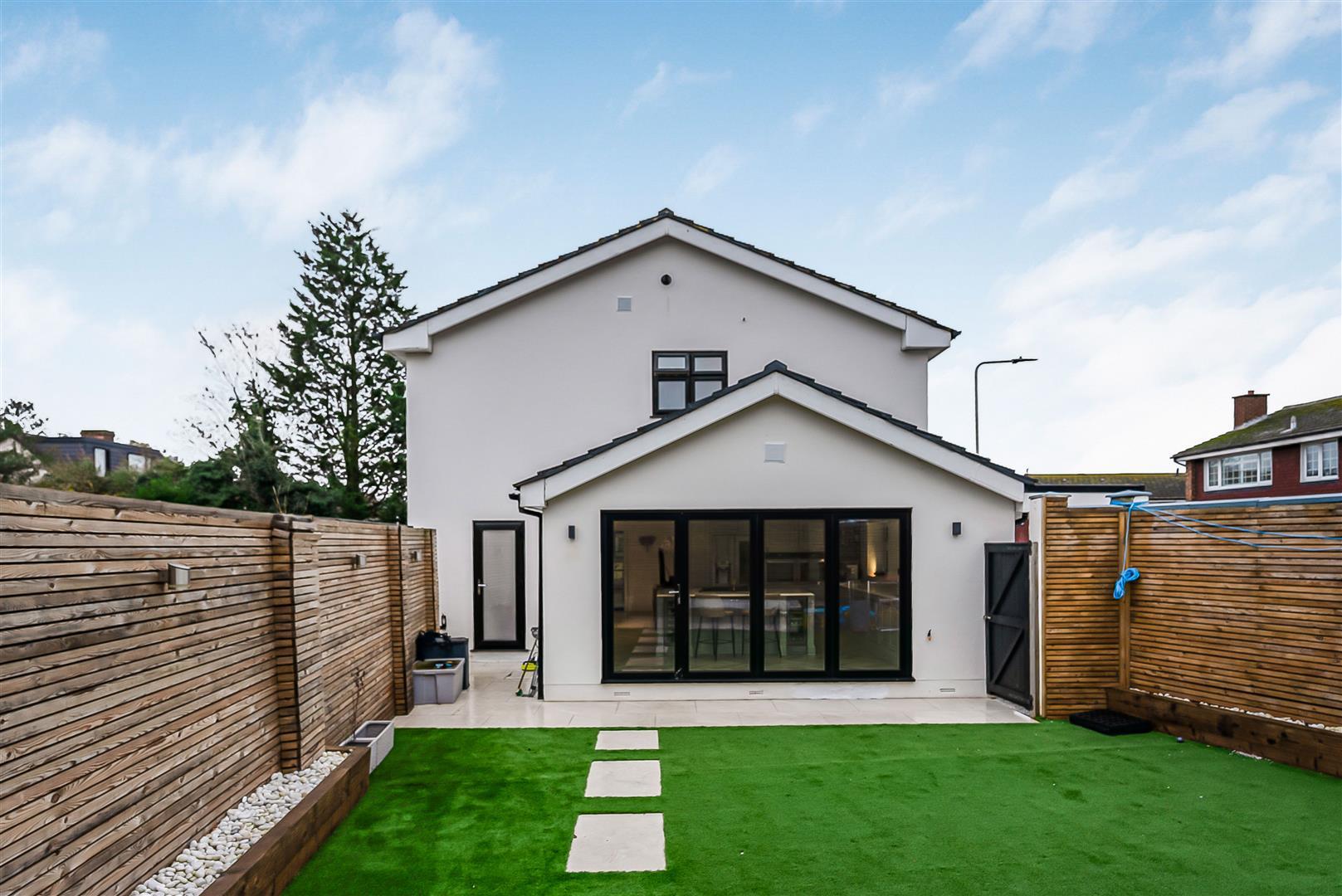 Property Image 1cb99f04-8f46-42dd-a2ab-0a64c2aaac26
