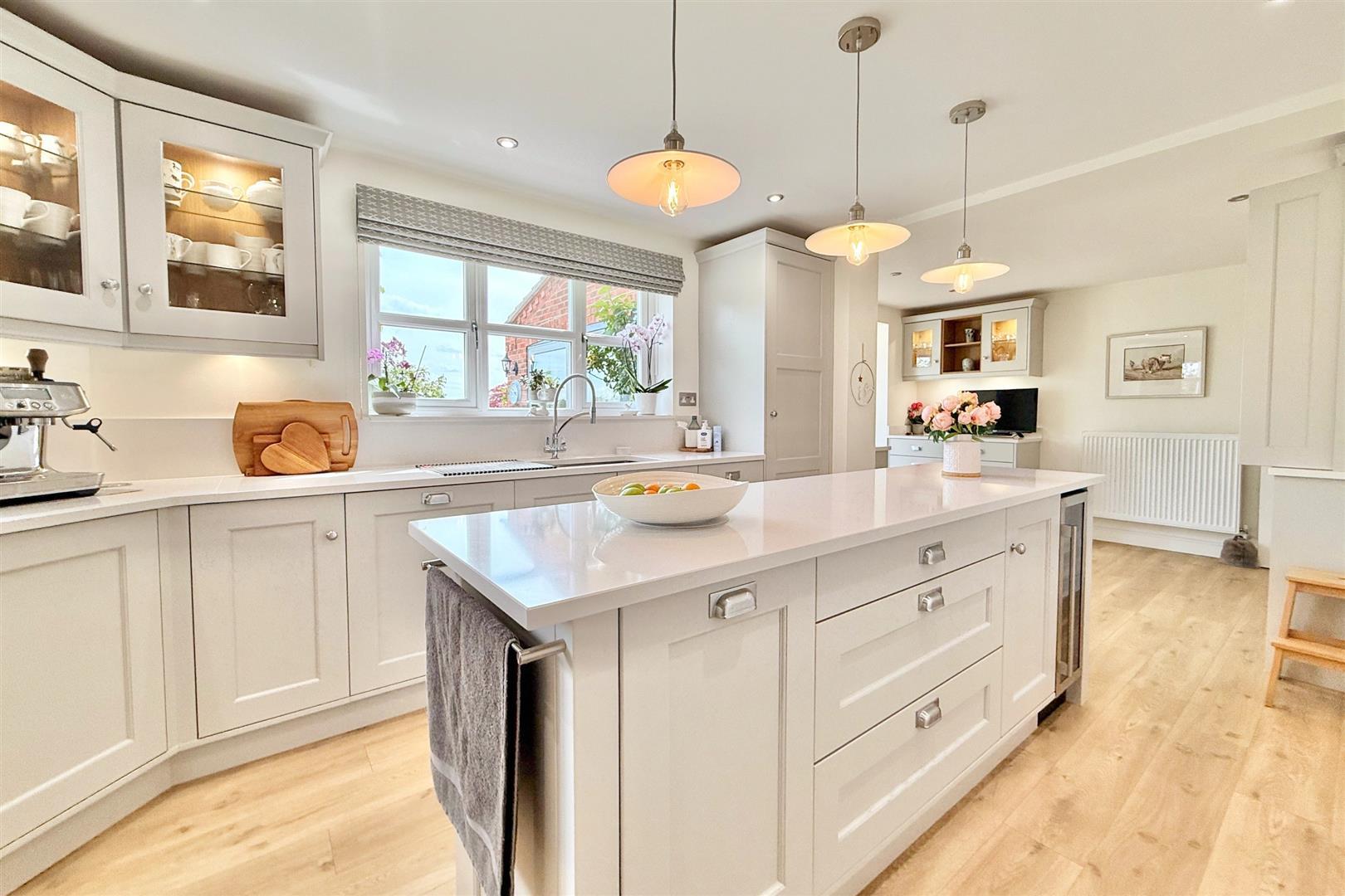 Property Image 1cc58048-fc70-46c2-85e2-832c21bae01d