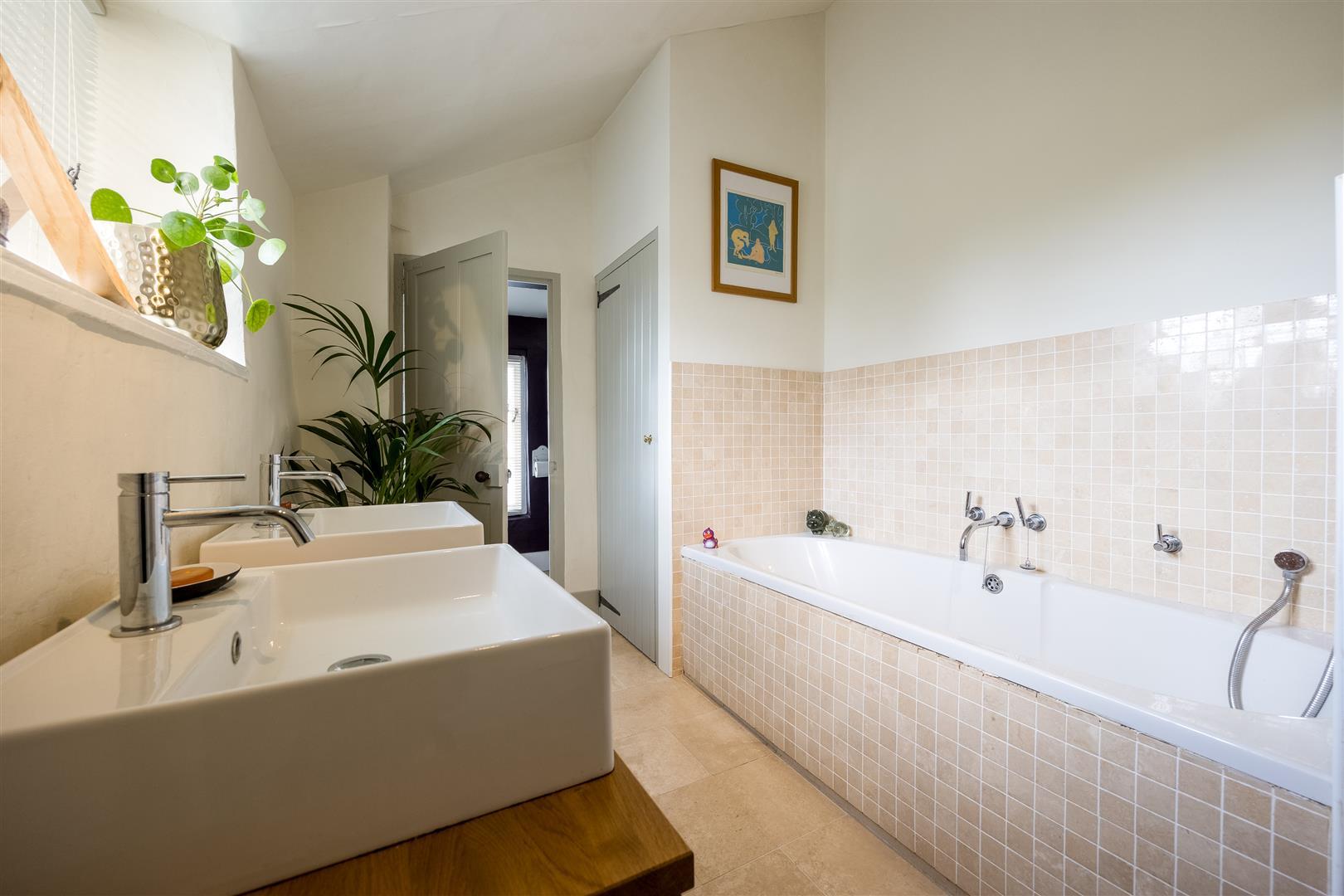 Property Image 1cd9a712-ceb6-4ec1-9600-e7a1635856be