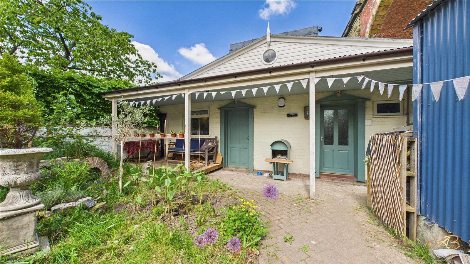 Property Image 1cda6683-75ee-46f6-8ecd-260cfe41941e