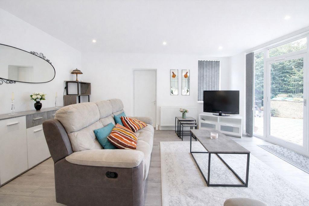 Property Image 1ce4d77e-495e-4e78-ae60-d685750639ab