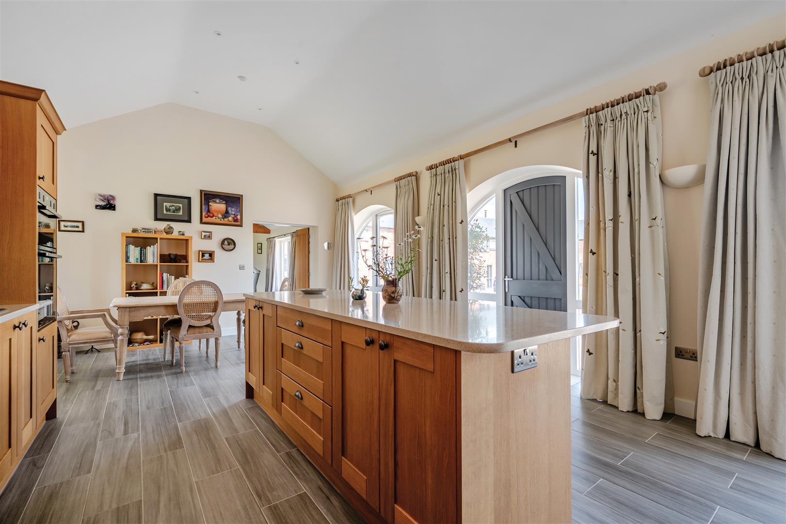 Property Image 1cfaca00-0d43-4d0f-b047-3ca22d936644