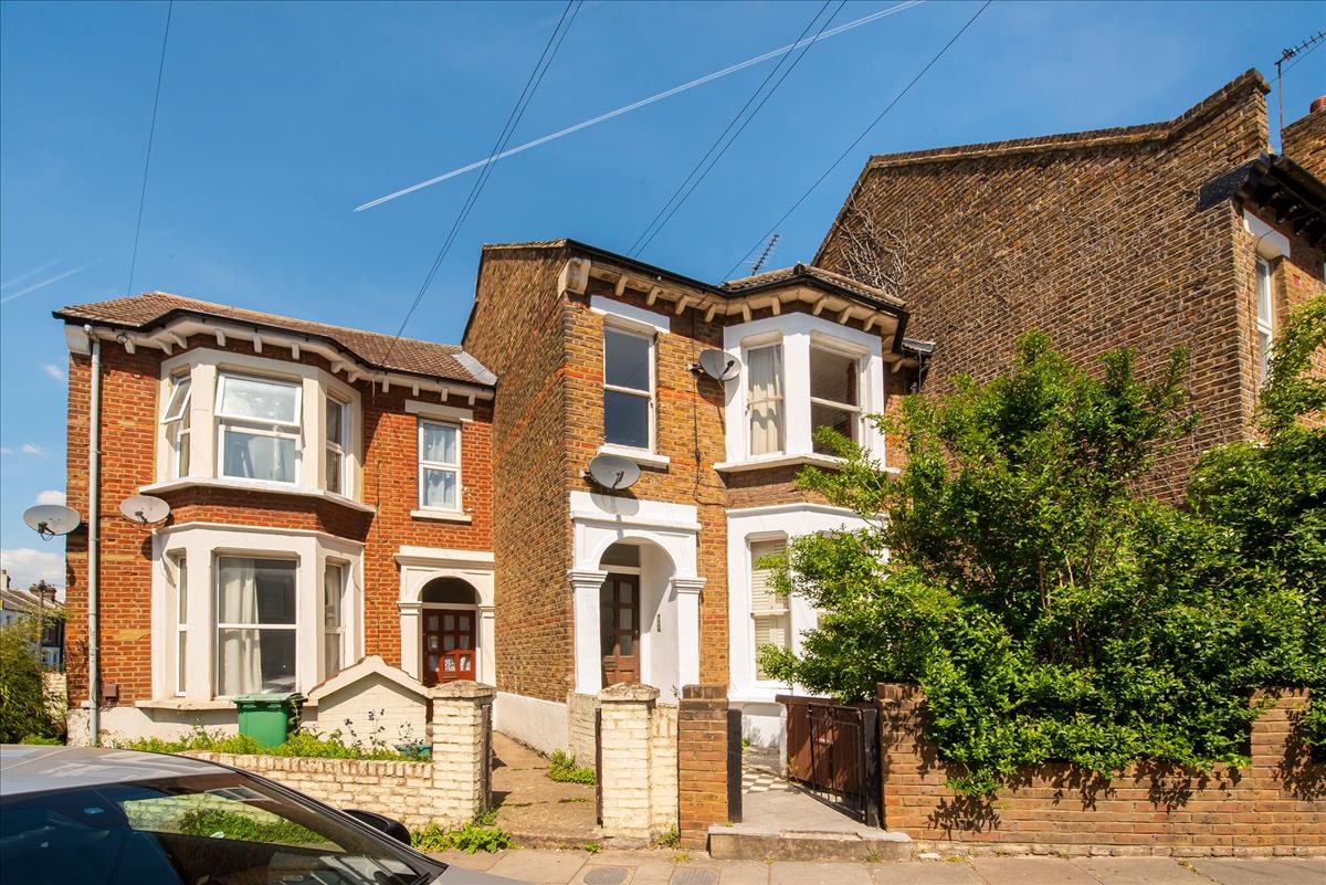 Property Image 1d375898-01c7-45e1-addd-0248234ecd3b