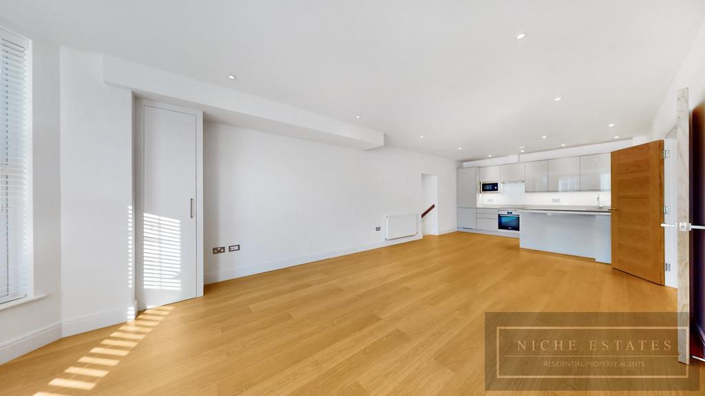 Property Image 1d4d99e9-68b4-455a-b82a-143c2a451235