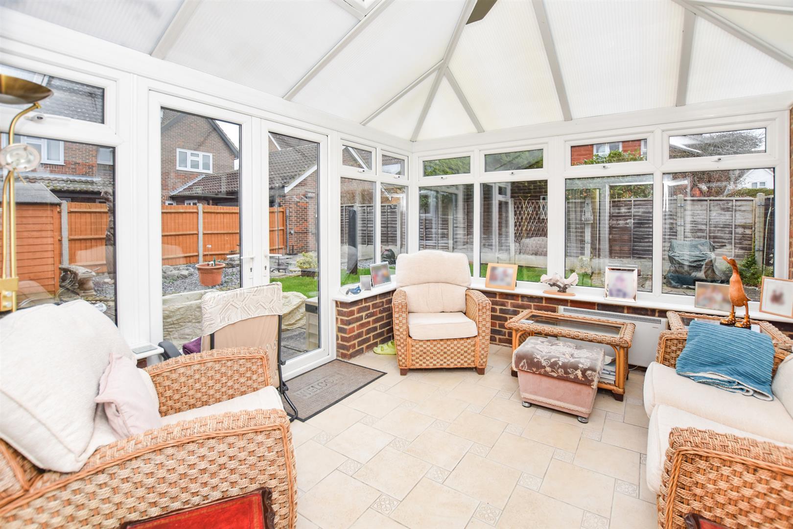 Property Image 1d68a0d8-ed1f-49c7-82b3-fc8f172329f8