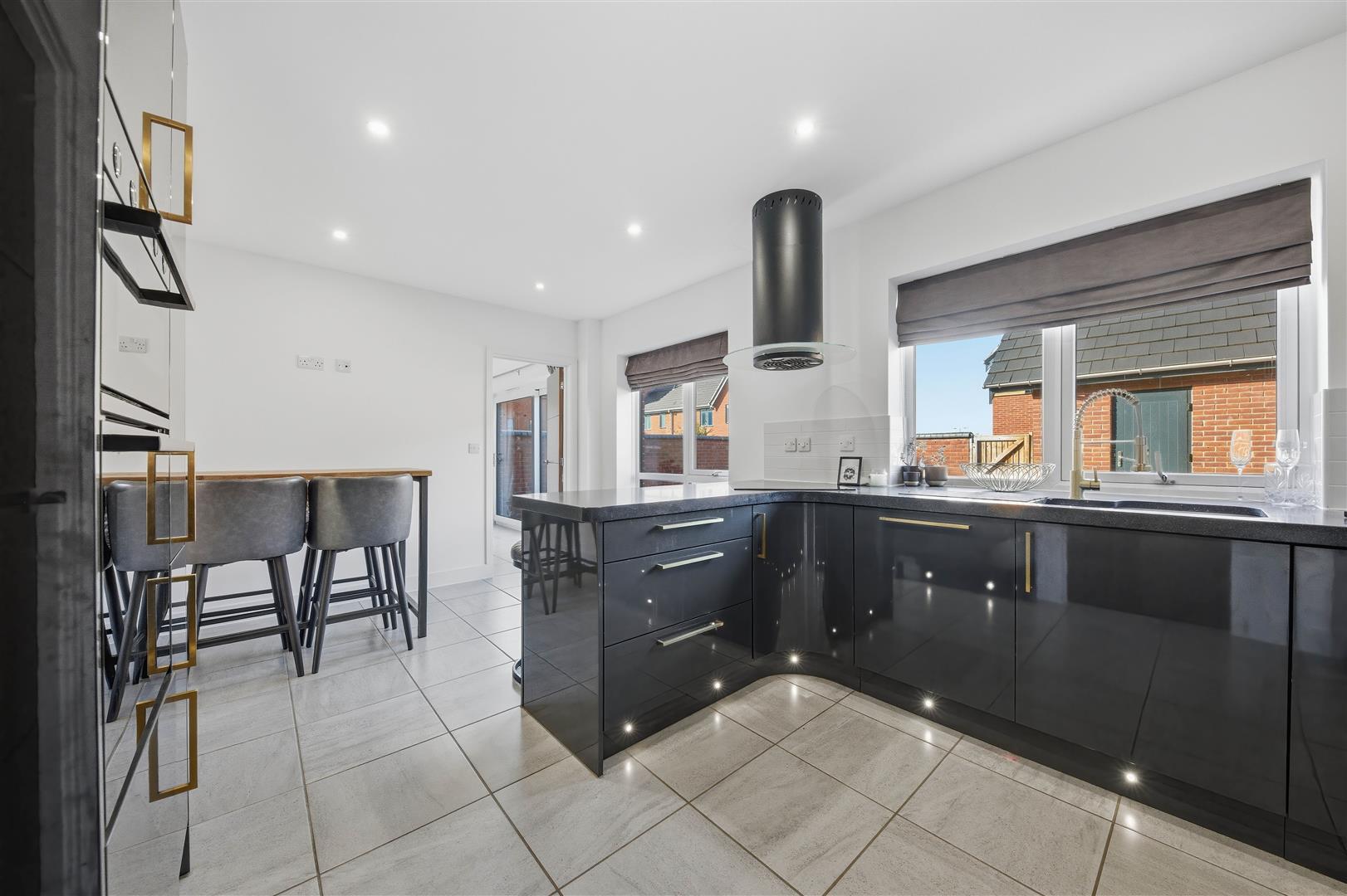 Property Image 1d6cd97a-c228-4c15-913f-83e1ce231b65