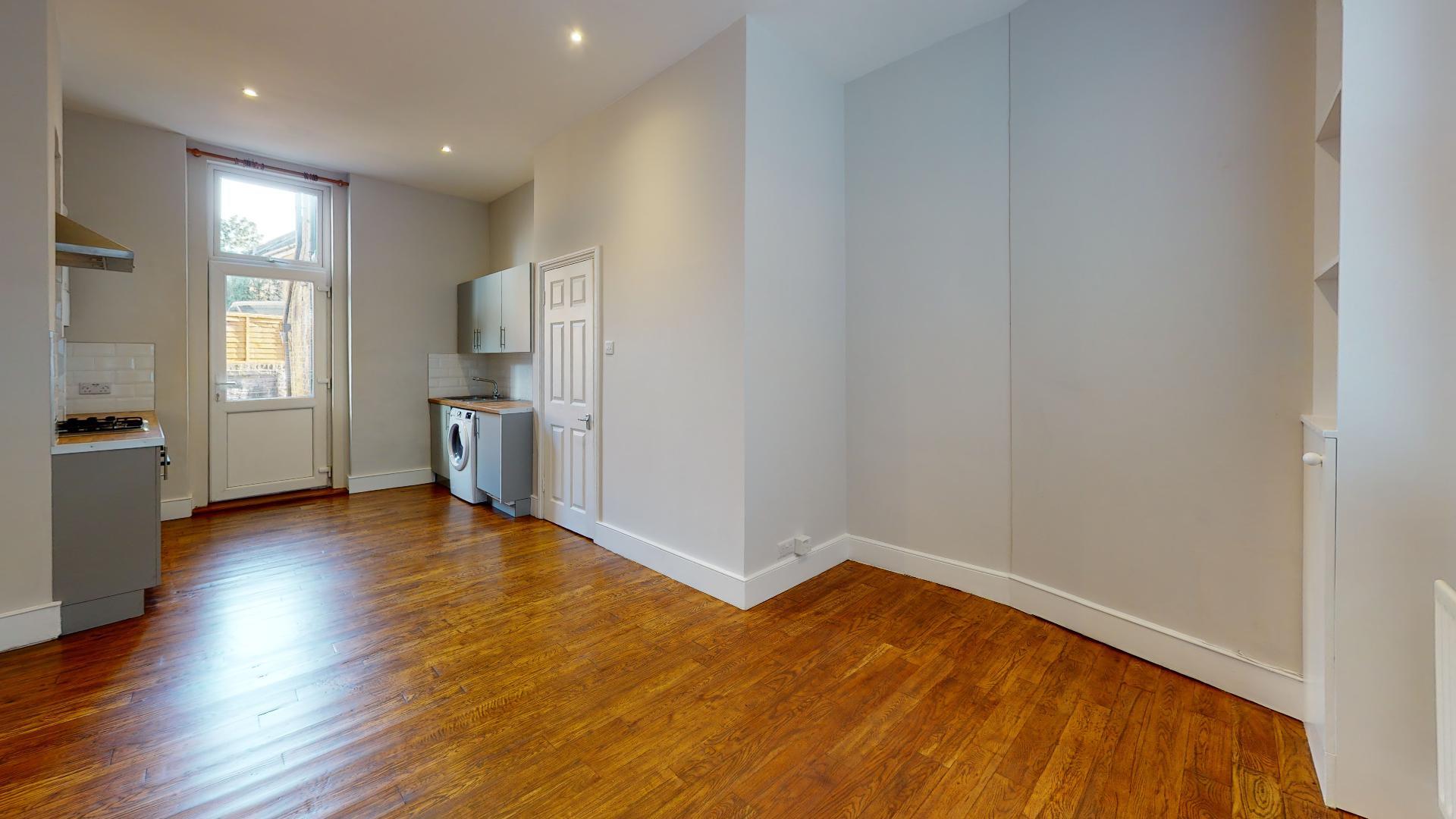 Property Image 1d845df9-9af8-43f4-8373-8ff37c127f4d