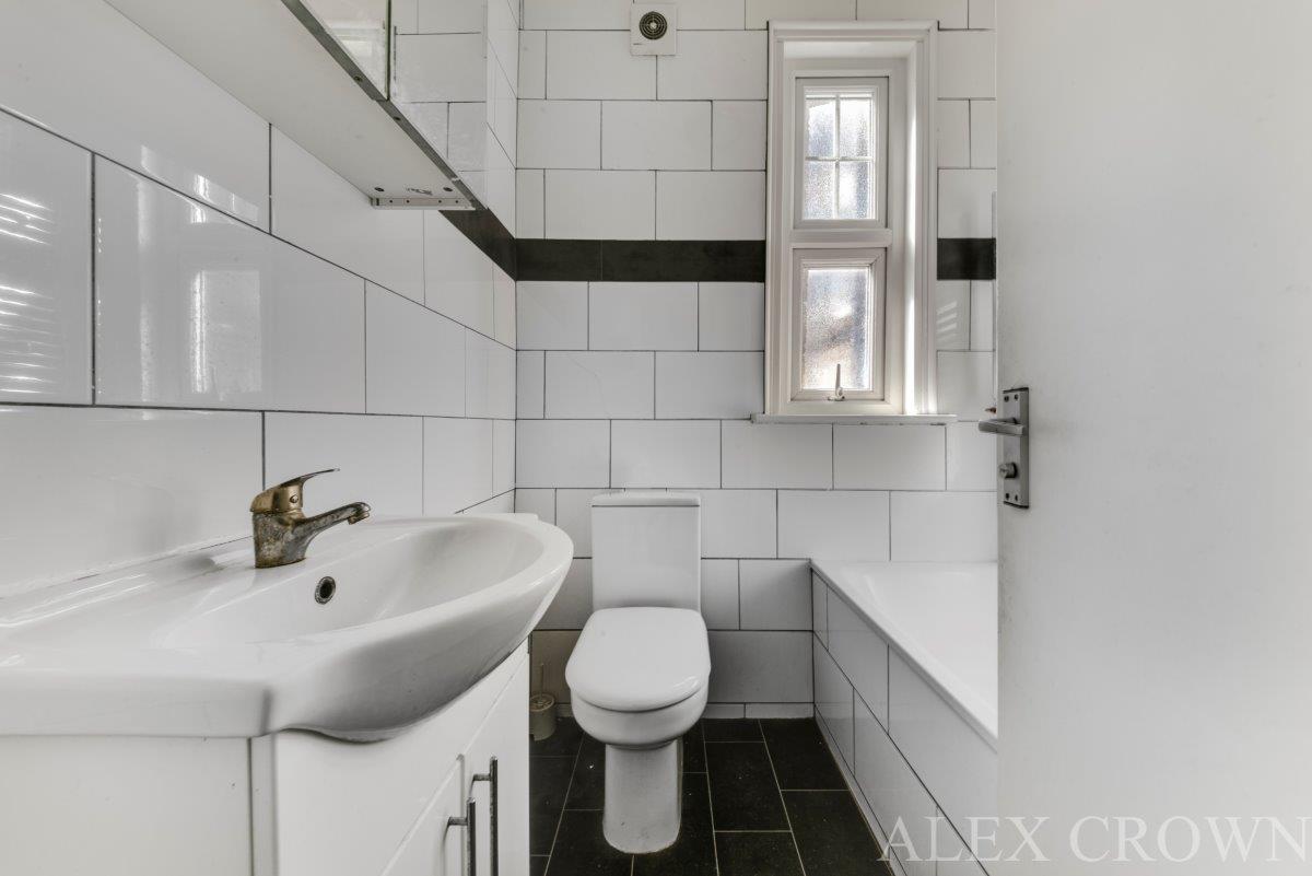 Property Image 1d906f23-9d92-463a-a1a4-bc3fa7b5bc81