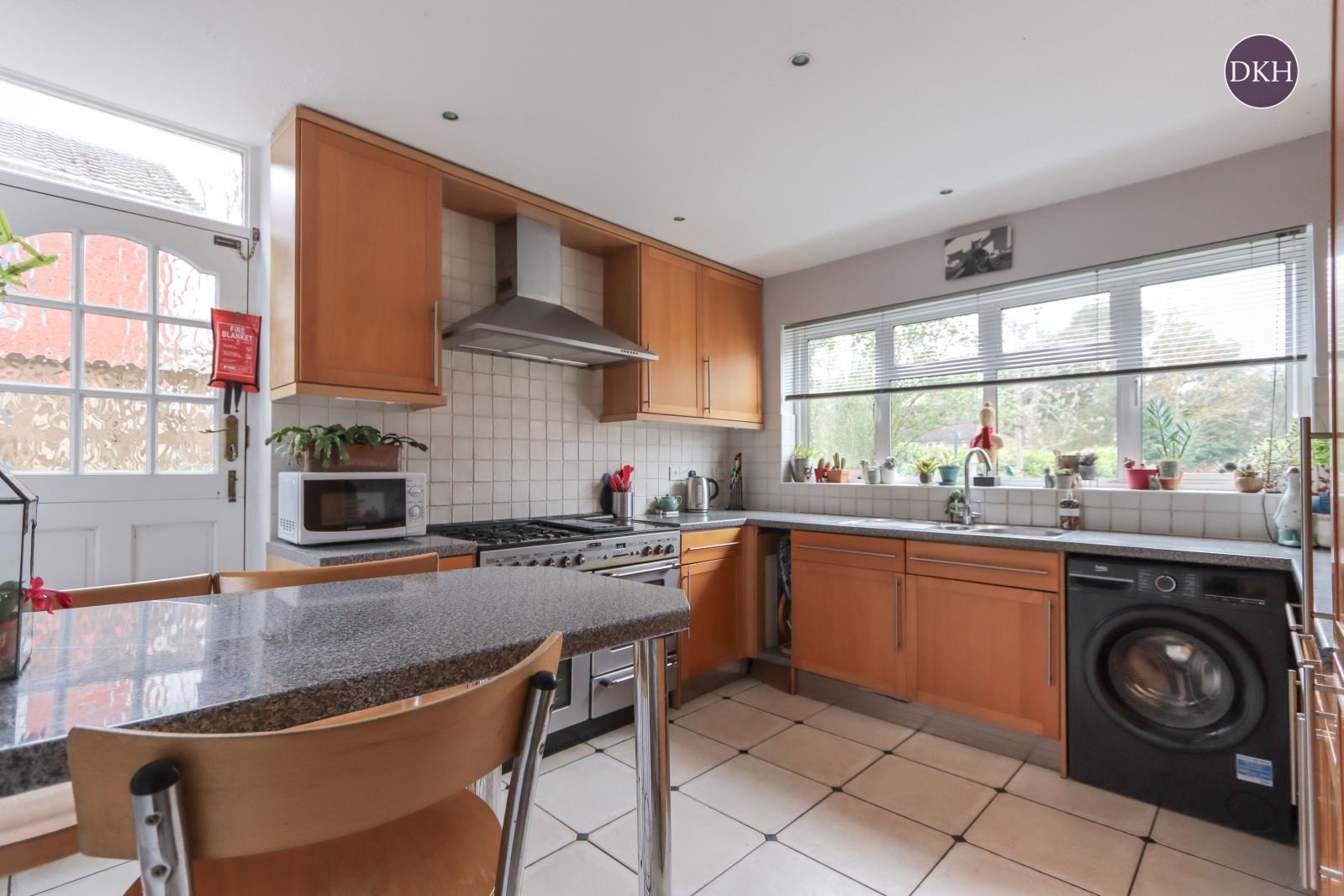 Property Image 1db5d2c4-6033-438a-9a6d-648592b47cef