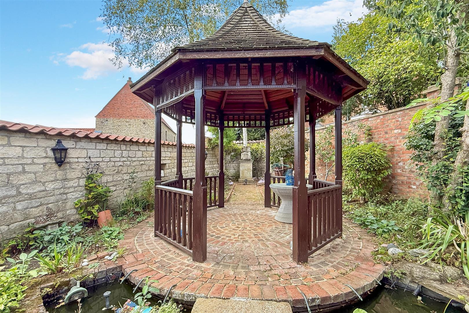 Property Image 1dbe7ff1-f757-46b3-9a5b-139f1f0b49b6