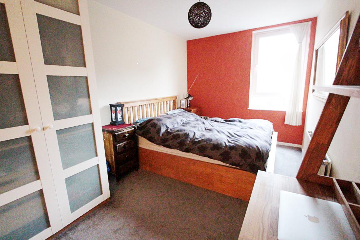 Property Image 1dd49462-4782-44b6-aafa-98f3893d15c1