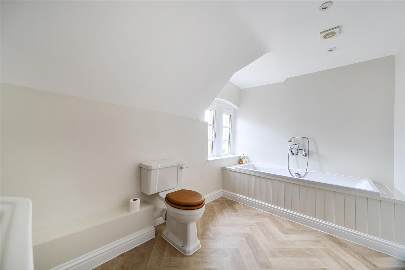 Property Image 1dd76f71-1d2c-4aab-9a56-a55e048f6400