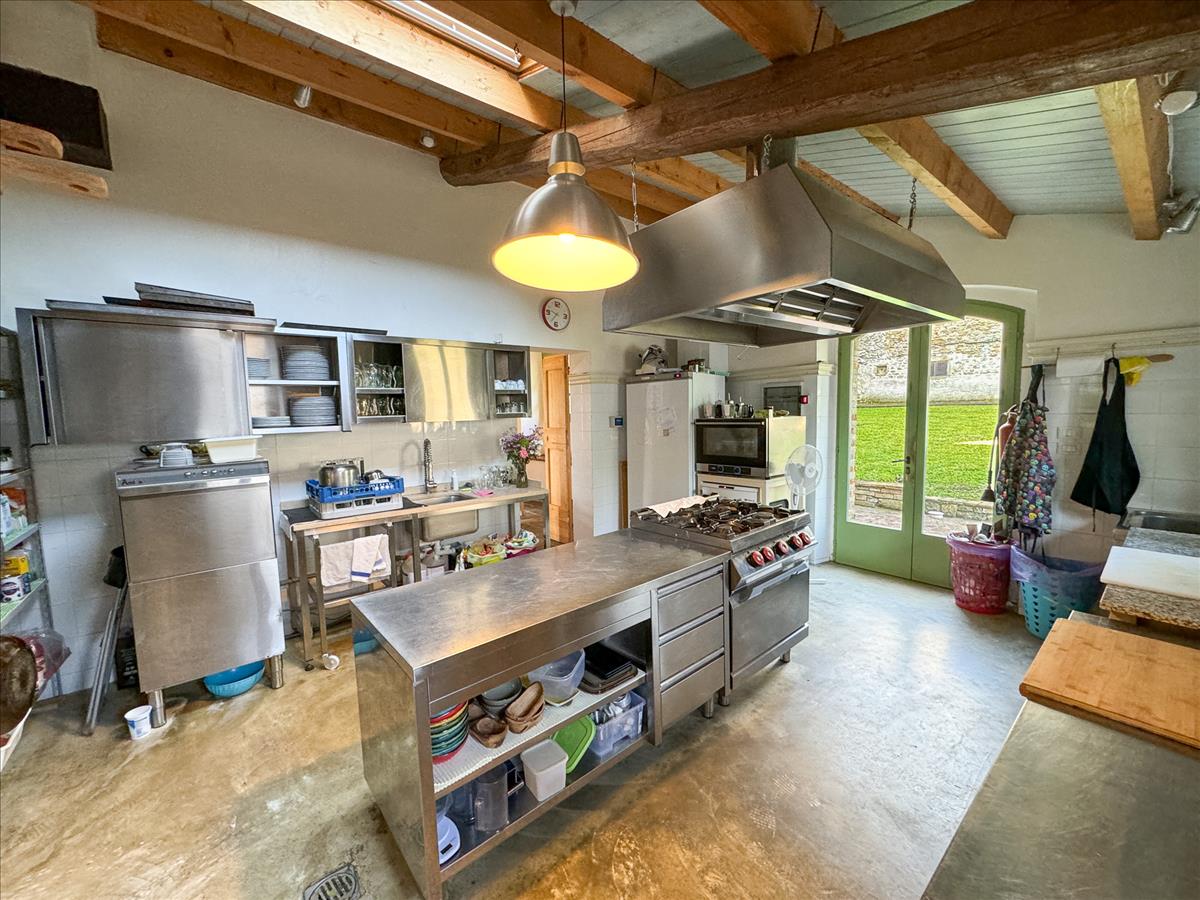 Property Image 1e4418c6-29be-478f-8f5c-c783bd526afb