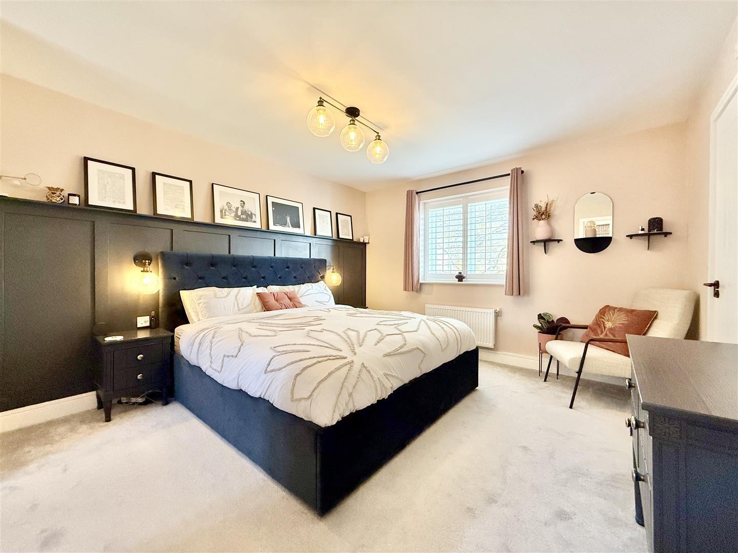 Property Image 1e53bfe7-4881-48c3-8c81-37f827f3189d