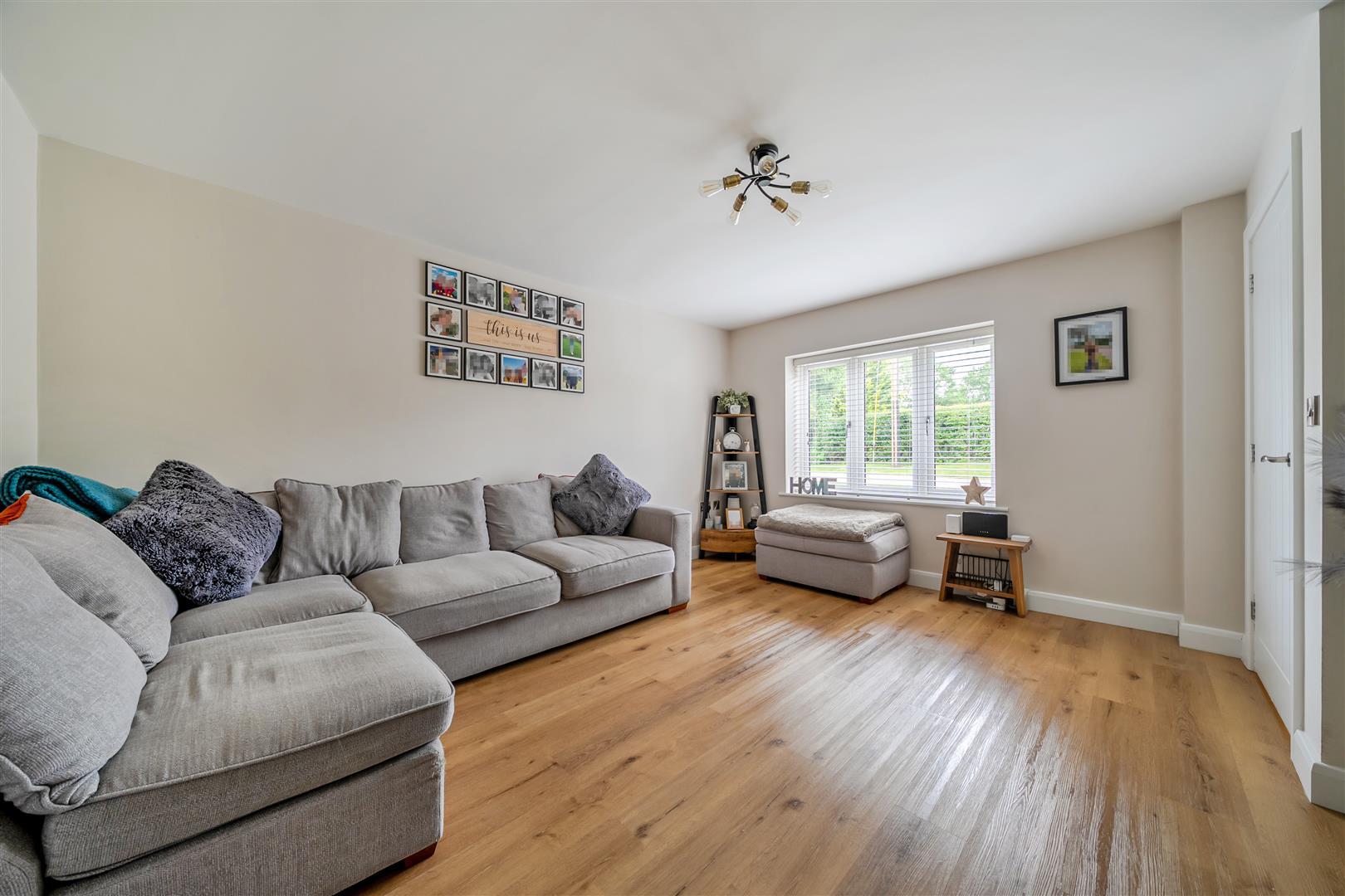 Property Image 1e5a60c5-4297-46bd-8966-b3564a675bba