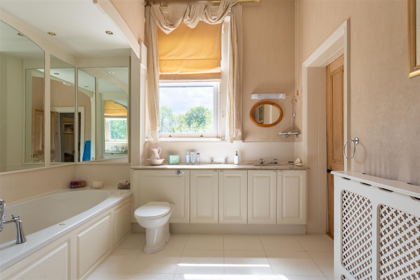 Property Image 1e5d3df8-2918-4d7f-bab8-0836b497b6fe
