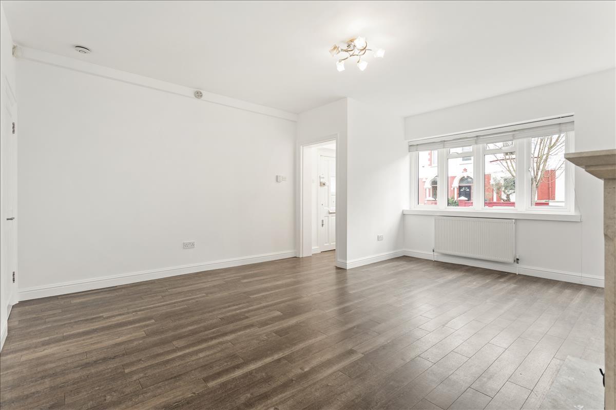 Property Image 1e64884d-d423-40ac-9d1b-2c4bbbef3f73