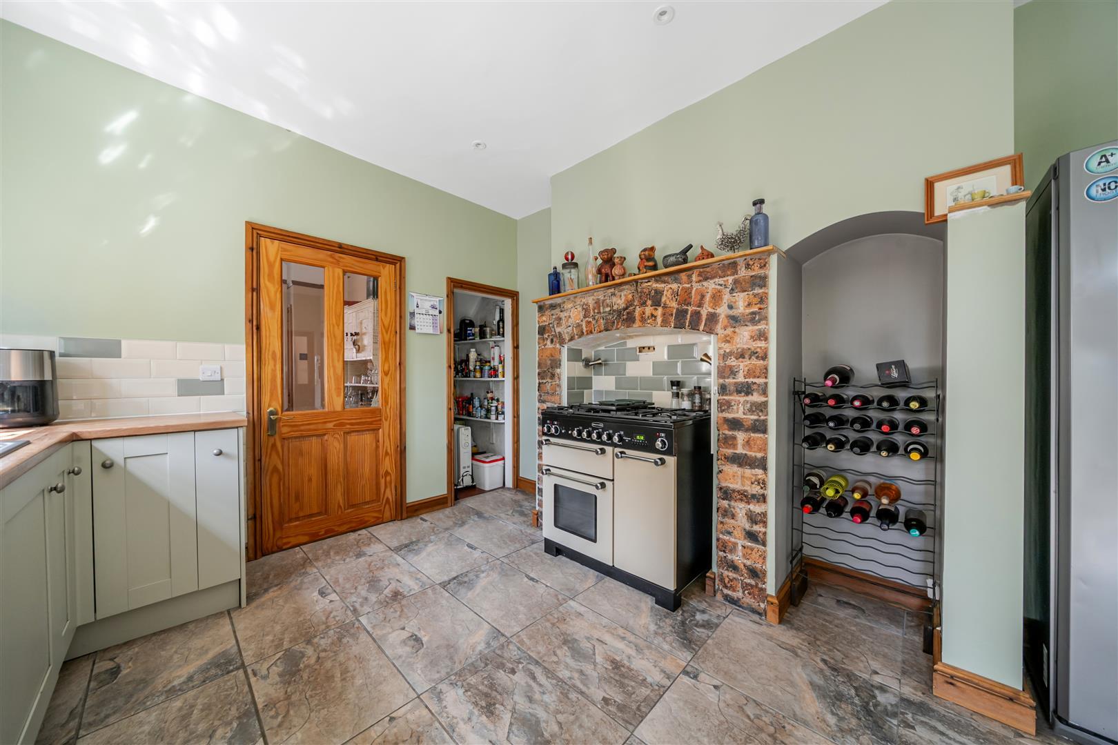 Property Image 1e674b5e-5c7a-4c45-ae4b-b4e85e42062b