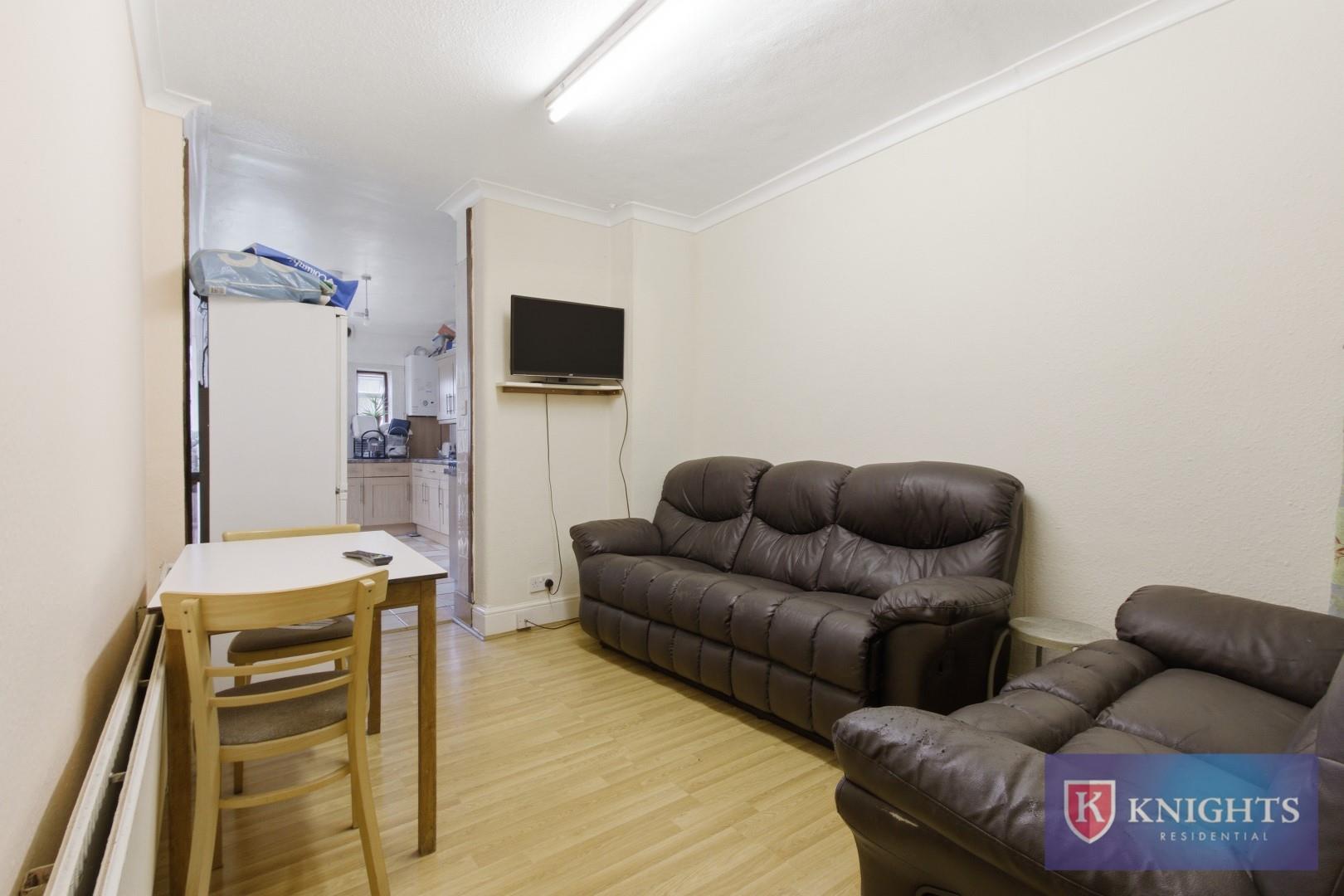 Property Image 1e718810-2d26-4ba0-97d7-9e9c71ea9311
