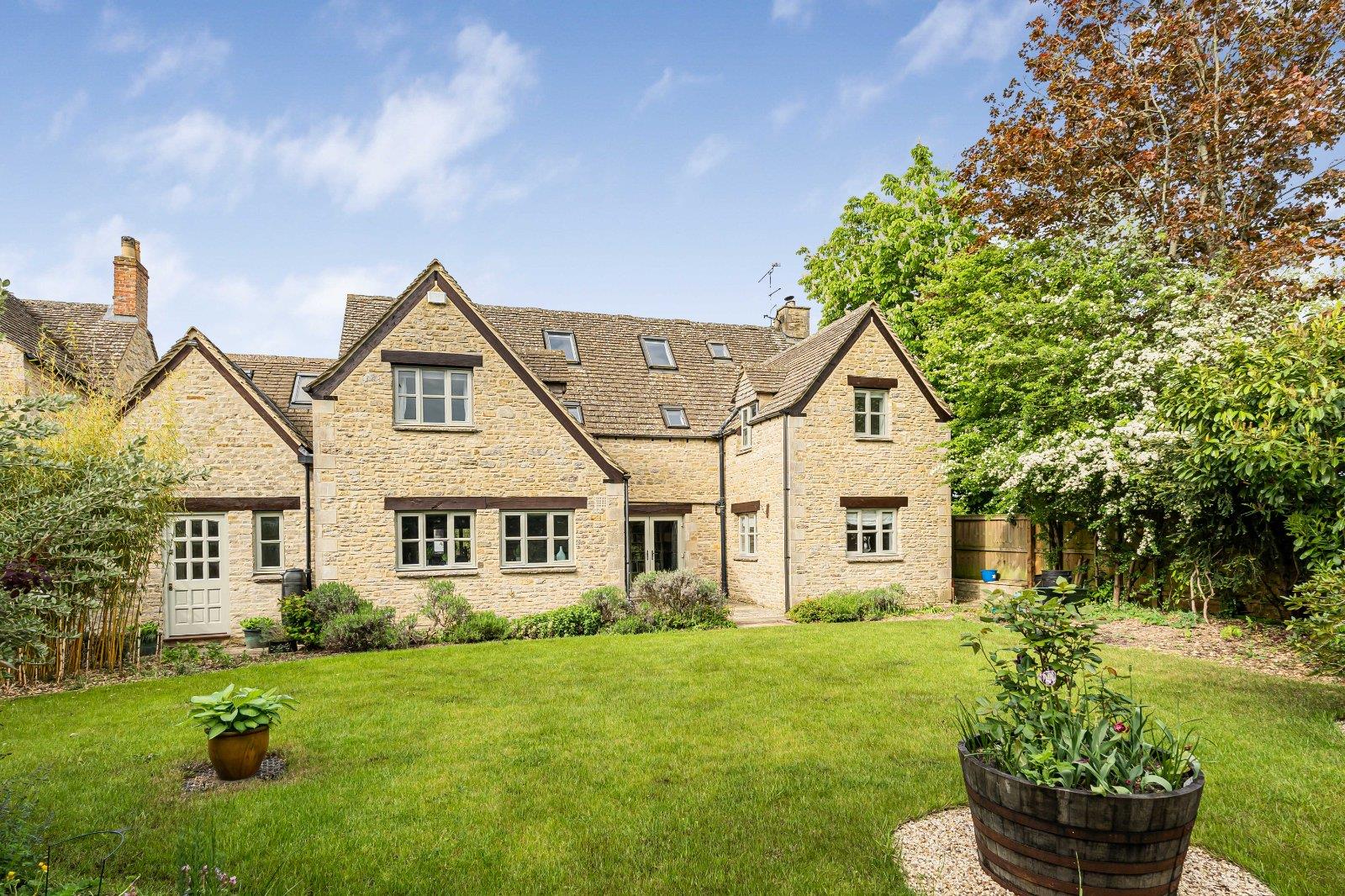 Property Image 1e77a125-caf2-4b01-8b4e-f80aca239f63
