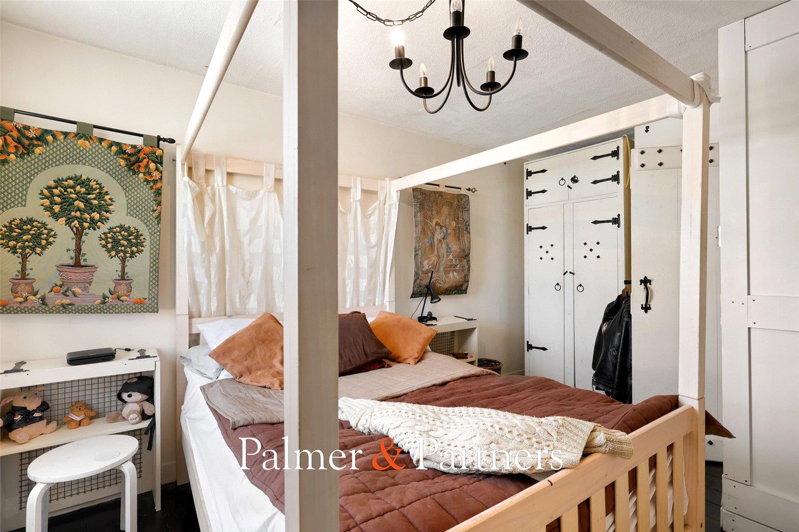 Property Image 1ea63a77-6fd7-4111-8395-2b4f38a8dd98