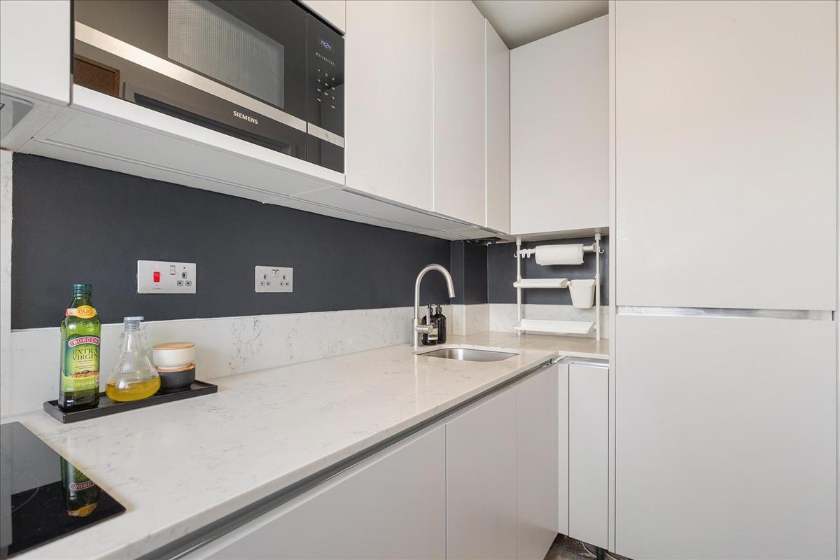 Property Image 1ea92f80-3b46-4517-bff2-b178eb15bbab