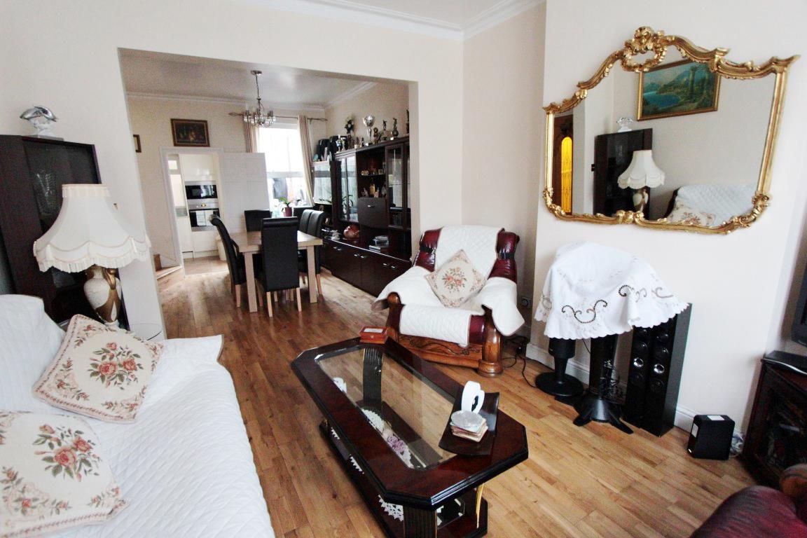 Property Image 1eb9dc39-4d66-4ef1-b5b7-4cf02bc1b2ba
