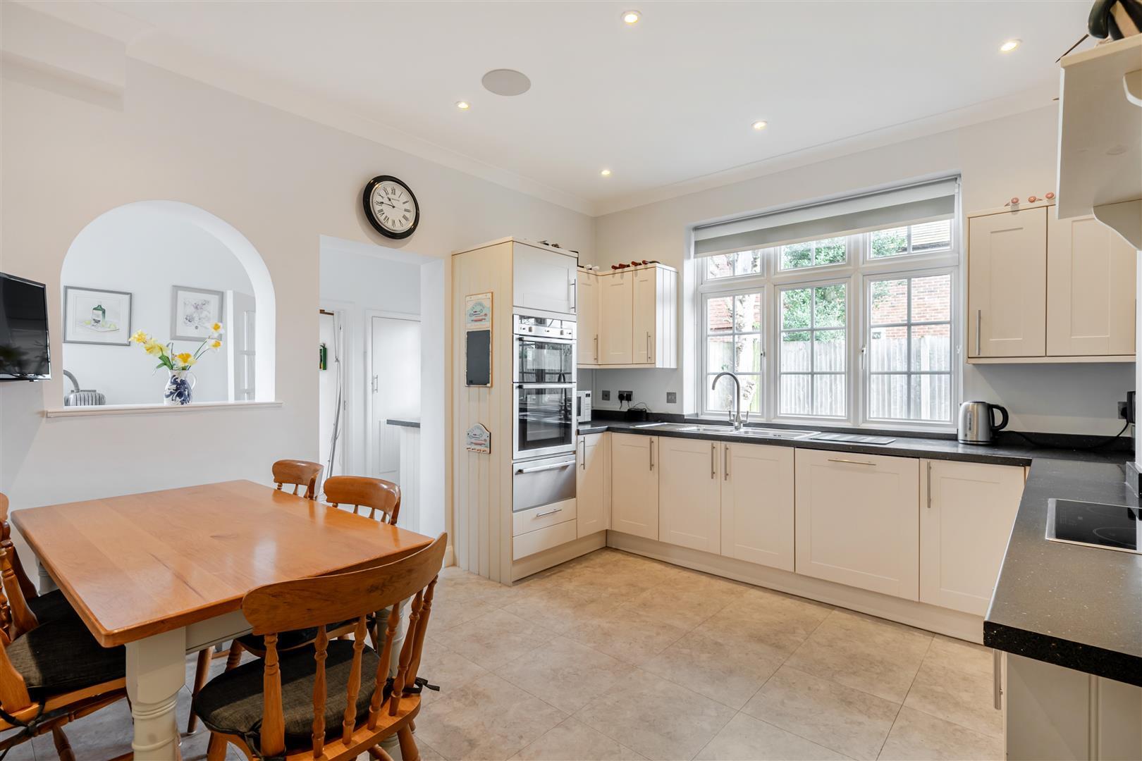 Property Image 1eee7de7-61de-4ded-917e-629396fc423d