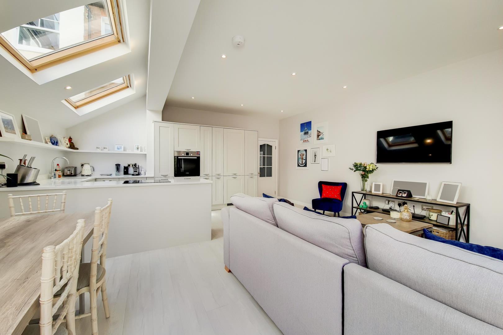 Property Image 1f06e8c4-2b36-4810-a250-c8b4c4687e74